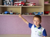 Участник №10. Данил, 5 лет. Очень любит спецмашинки и когда вырастет мечтает стать пожарным или военным!!!