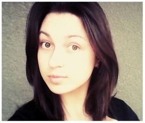 Пропавшая 14-летняя школьница ночевала на лавочках в Петровском сквере Воронежа