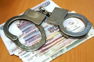 В Лисках полицейские задержали подозреваемого в хищении денежных средств