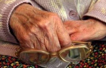 88-летнюю пенсионерку в Лисках ограбили жительницы из Волгограда